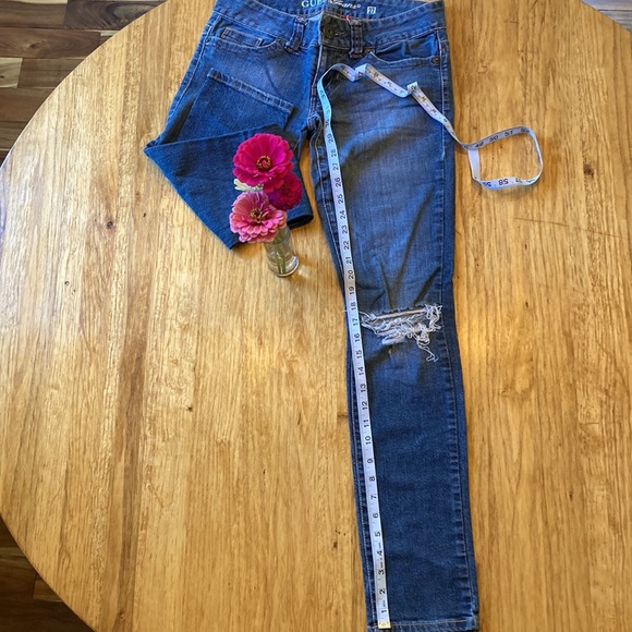 Guess Distressed Skinny Jeans, Sz. 27 - Picture 3 of 8
